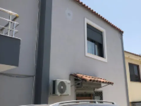 Monas Guesthouse Hotels in Saranda