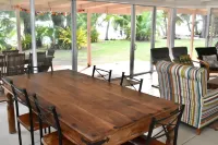 Ra Mura - idyllic beachfront retreat - balcony