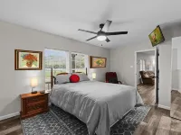 Ouachita National Forest & Kiamichi River Retreat w/ POOL Hotels in Le Flore County