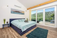 Villa Monte Adria  for 8 + 2 Pers. Hotel a Bribir