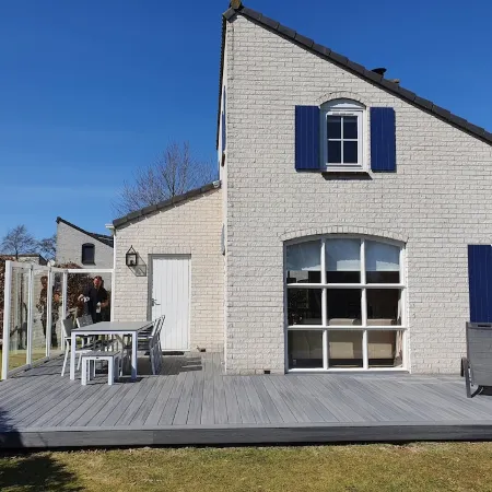 Modern house, 6 persons, 3 bedrooms, 2 bathrooms, smoke free, TOP location