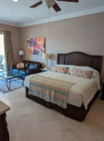 5 Star Resort on Medano Beach, Cabo San Lucas