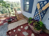NEW! Lakefront Cabin-Mnt View-Hot Tub-WIFI-Prime Location-Bryson City/Cherokee