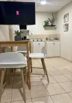 Cozy 1-bedroom apartment in enjoyable Santa Ana