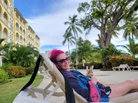 On Dover Beach, close to golf, surfing and much more. Discounts available