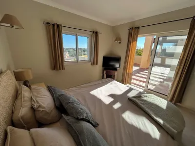 Perfect Beach & Golf Holiday Villa at Gramacho Golf Resort Carvoeiro, 4 bedrooms