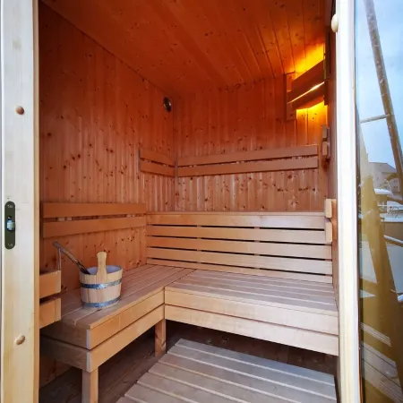 Houseboat Fjord Serina with bio-sauna and roof terrace in Schleswig Отели в г. Шлезвиг