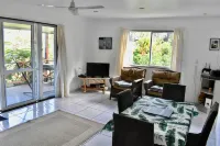 Kia Manuia Cottage - Titikaveka