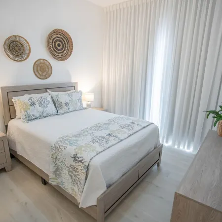 Charming & Relaxing Pool View Apartment at Playa Coral / Beach Access & Balcony
