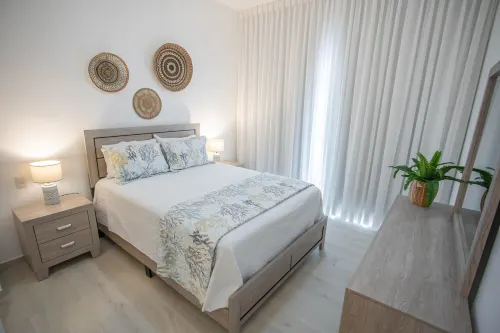 Charming & Relaxing Pool View Apartment at Playa Coral / Beach Access & Balcony