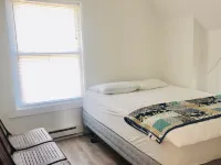 Lovely beachside two-bedroom apartment with sundeck