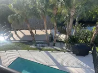 new house 10 minutes to downtown
