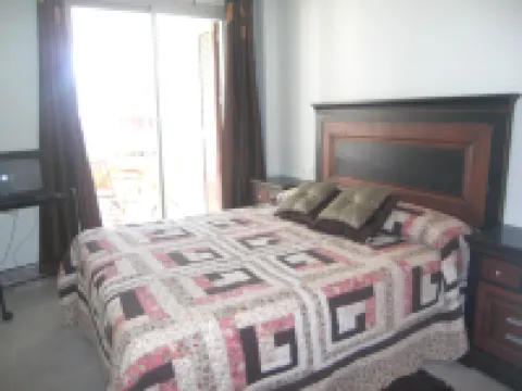 Golf. Swimming pools. Tennis. Paddle. Wifi. A / a