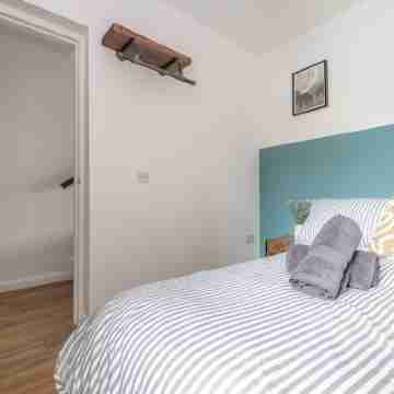 Bliss Stay Belfast: 3 The Mount- FREE WIFI 2 Bedrooms Rooms