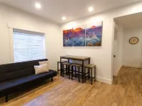 Modern guest suite, central location in SLC valley Hotels in Draper