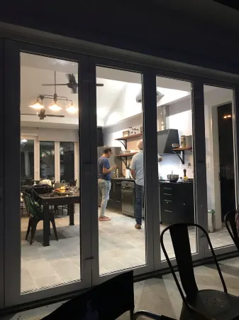 “La Bella Vida”   Is a brand new home enhanced by fabulous comfort! Отели в г. Либертадор Сан Мартин