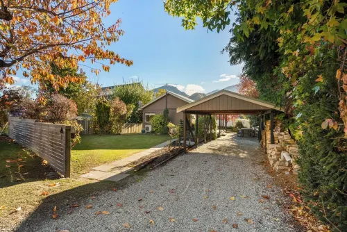 Little Arrow Bach Hotels in Arrowtown