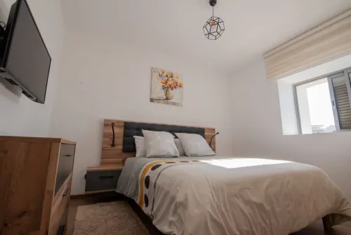 Blue Paradise,a ray of Sunshine Between sea & Pool