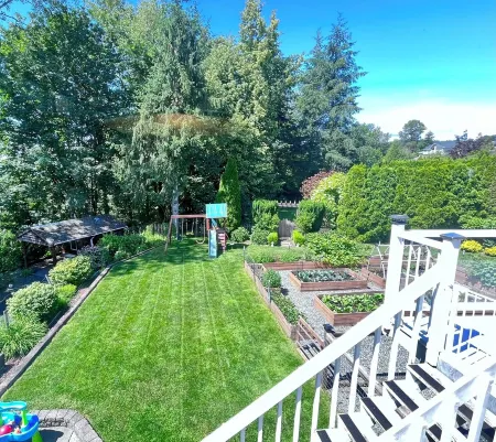 Guest Suite nestled in nature close to hiking trails and Ledgeview golf course