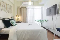Fiber-powered Tropical Oasis