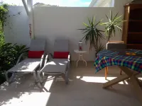 Charming seaview studio in French Cul de Sac