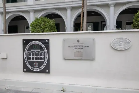 Charming Colonial Flat in historic building Отели рядом с достопримечательностью «Europa Point Lighthouse»