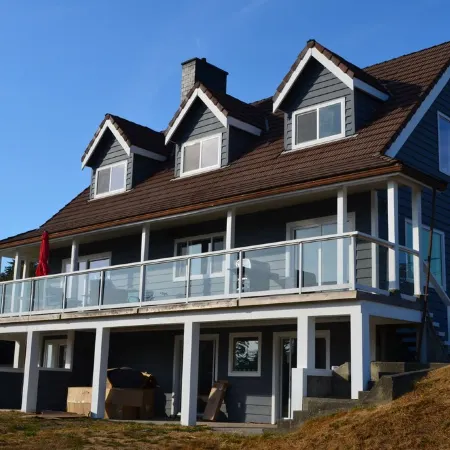 Beautiful beachfront Villa on 80 acres of farmland!