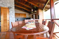 $1MIL PITON VILLA VIEW - COLOMBETTE