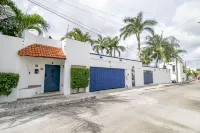 Private Resort with Amazing Pool and Gardens