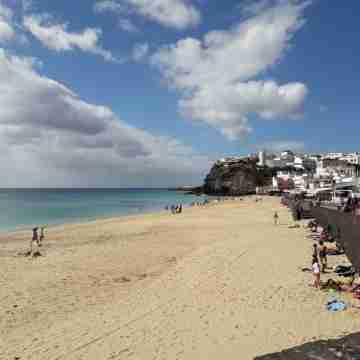 Casa Jandía is an apartment with terrace in the center and 100 meters from the beach. Fitness & Recreational Facilities