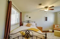 Chic Silver City Getaway w/ Patio + Gas Grill - 3 estrellas