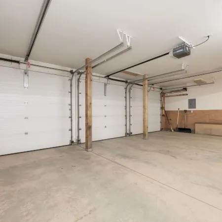 Mountain Peak 4 Bedroom Home by RedAwning