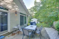 Westerly Vacation Home: Town Beach Access - 3-نجوم