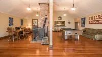 Riding Fool Accommodation Hotels in Courtenay