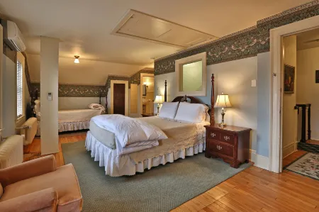 Stone Chalet Bed & Breakfast Inn