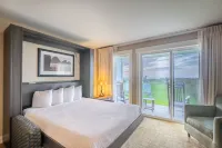 Pacific Reef Hotel & Light Show - balcony