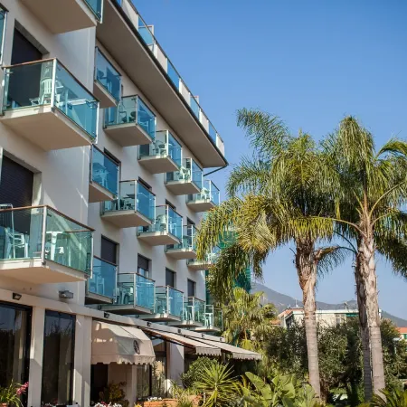 Hotel Ariston & Apartments