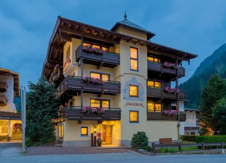 Hotel-Garni Jakober - B&B Und Appartements