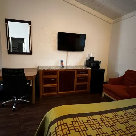 New American Inn & Suites