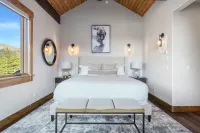 Incredible Executive Private Pet Friendly Home - LR902 by RedAwning - balcony