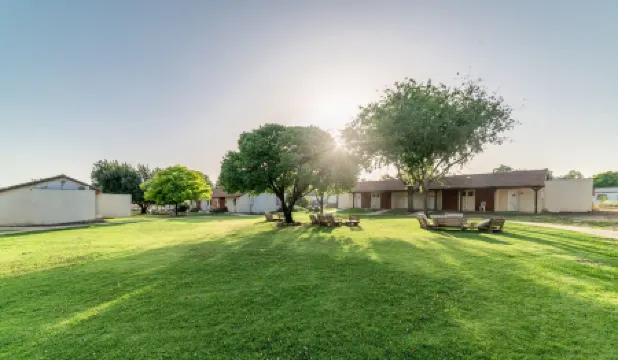 Erettz Dafna Travel Hotel