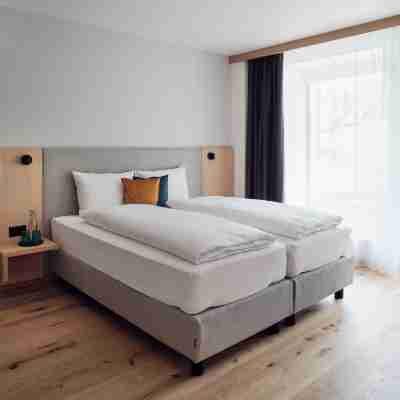 Hotel Neu-Schönstatt Rooms