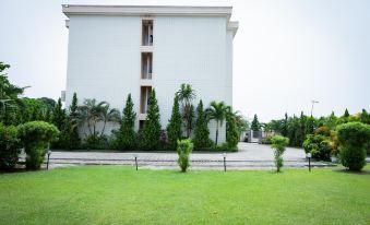 Hotel Hibiscus Blvd Triomphal