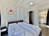 Beachfront Hotel Palma Jaz Hotels in Prijevor