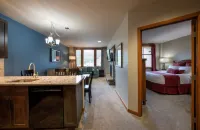 Zephyr Mountain Lodge Premium-Rated 2516