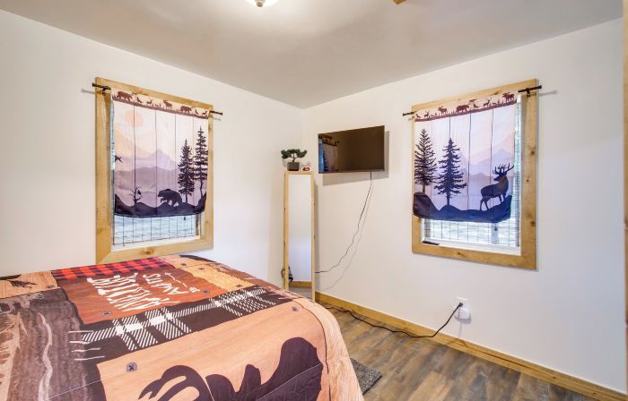 'Crater Lake' Williamson River Resort Cabin 1