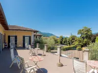 Residence l'Ulivo - Apartments in the City Center, with Fitness, Squash & Private Parking Hotels in Bellagio