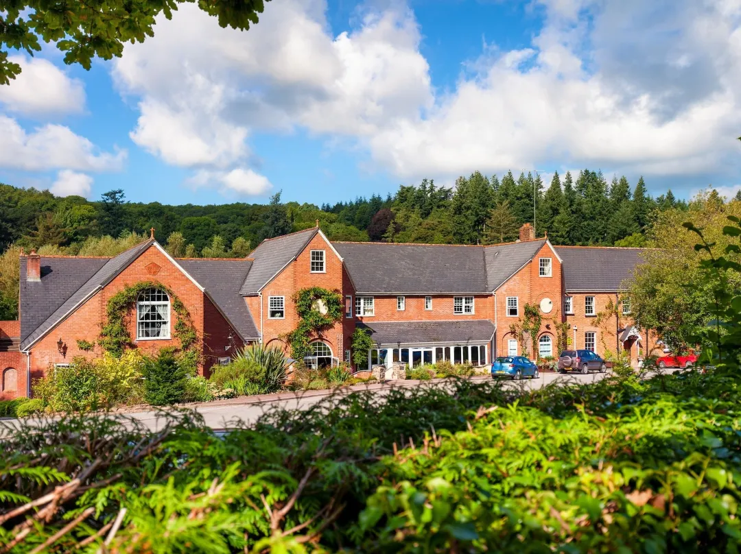 Fox & Hounds Country Hotel - Devon