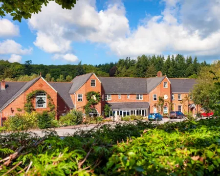 Fox & Hounds Country Hotel Hotels in Mid Devon District