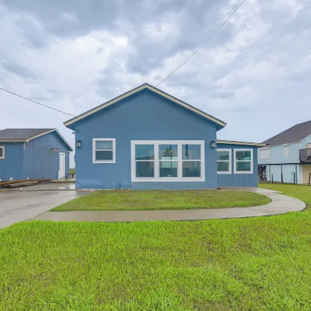 Seabreeze Retreat Waterfront Home Near Sargent